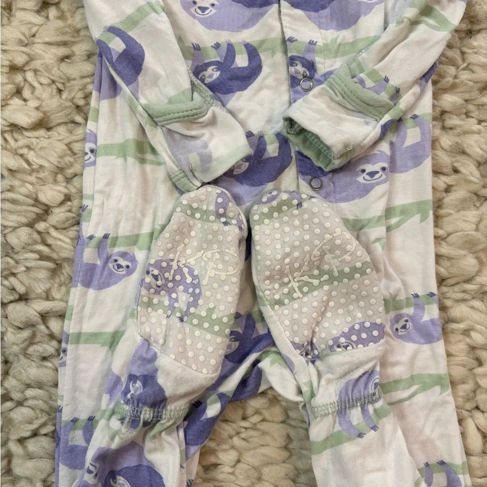 Baby KicKee Pants Sloth Footie Pajamas 9-12 Months White Purple Green